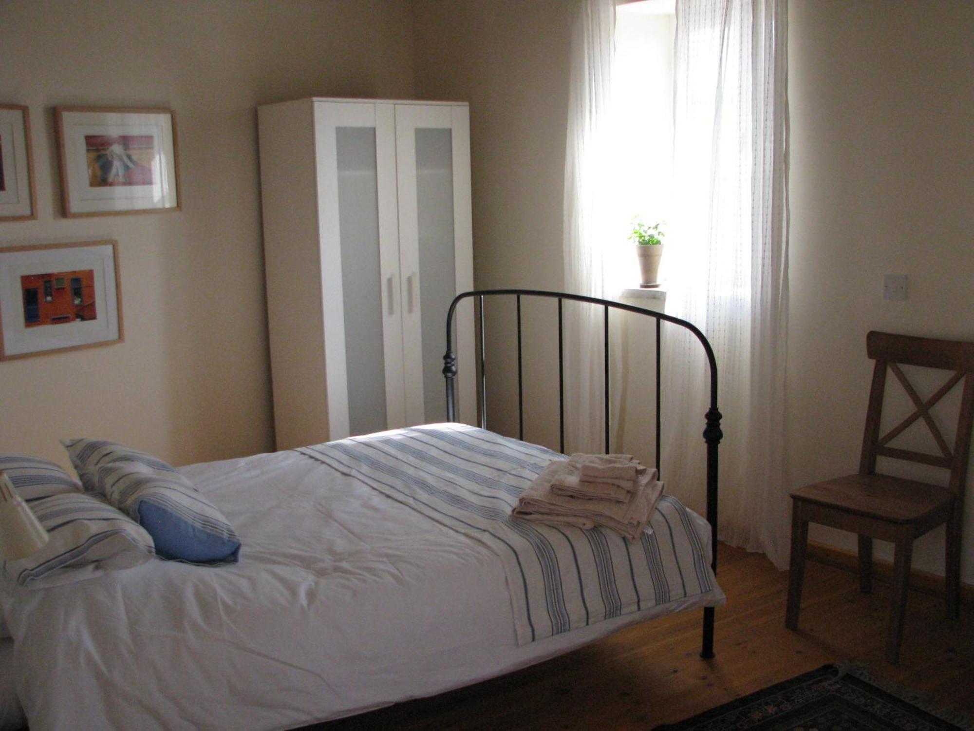 Dolphin Guest House And Studios Tochni Room photo